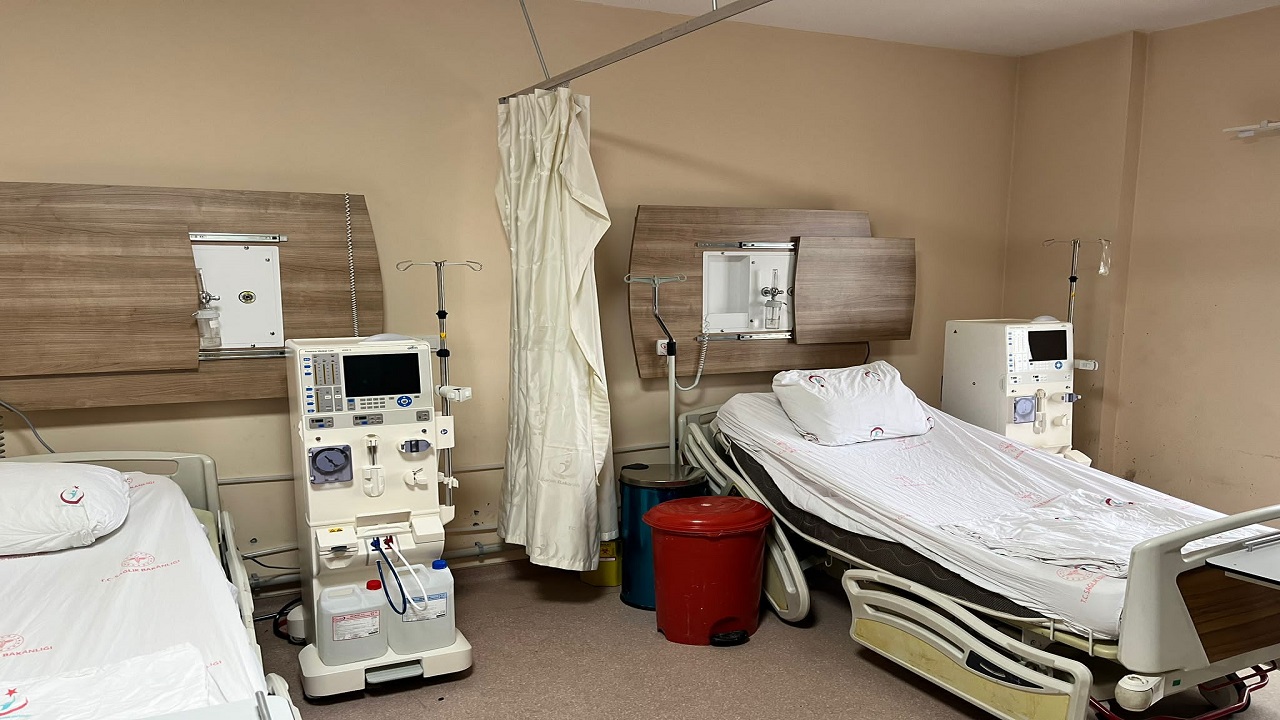 Milletvekili Keleş Arıcak Devlet Hastanesi’ne yeni cihazlar alındı